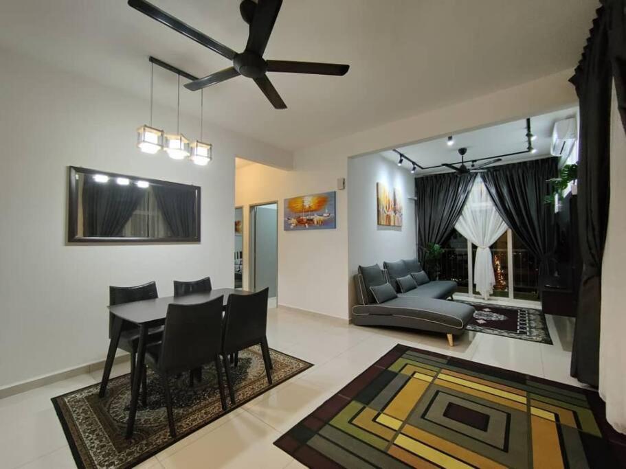 F&H Homestay,Ипох Экстерьер фото